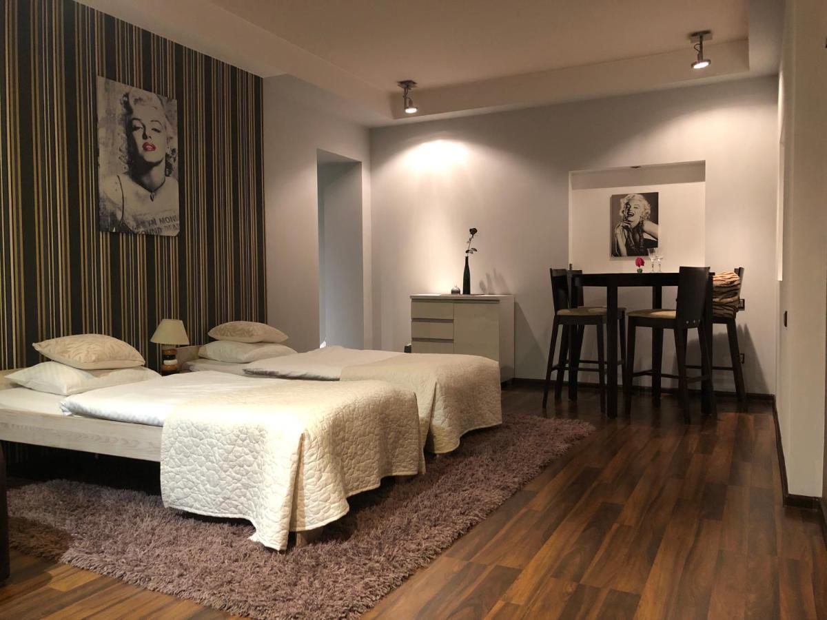 Apartament Tipton Lejlighed Jelenia Góra Eksteriør billede